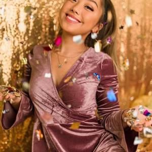 Meet your Posher, Isabelle